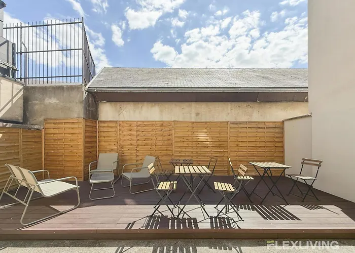 Charming 16m In 20 With Shared Terrace * パリ